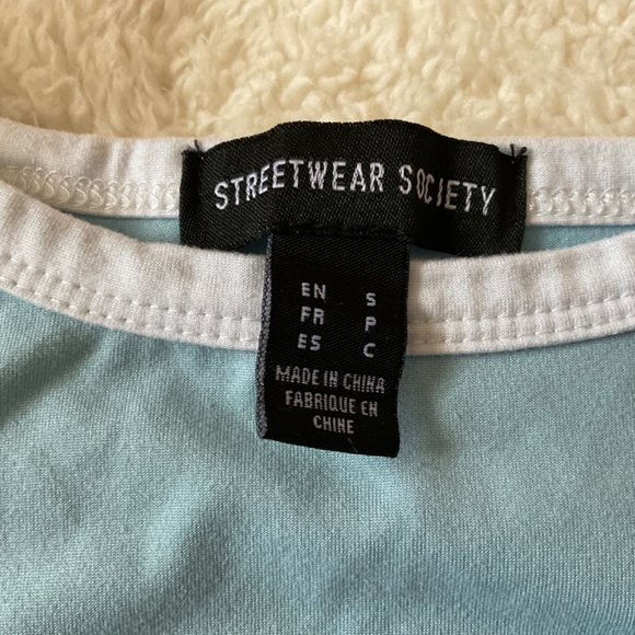 URBAN PLANET Girls Light Blue Crop Tee size S - Picture 3 of 3